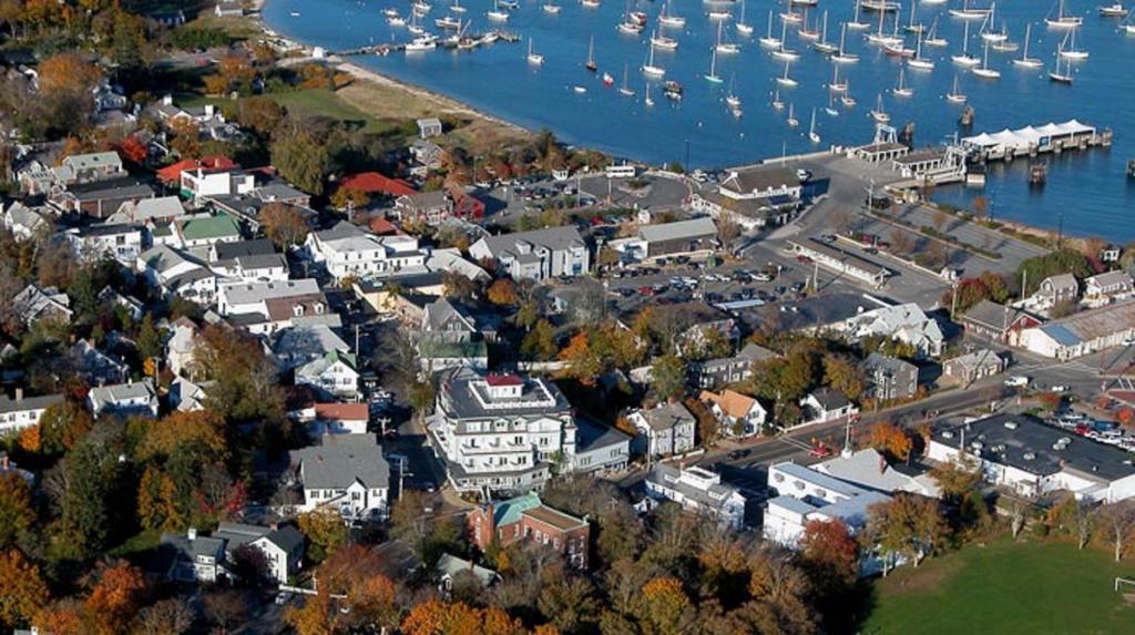 Mansion House Inn Vineyard Haven Bagian luar foto