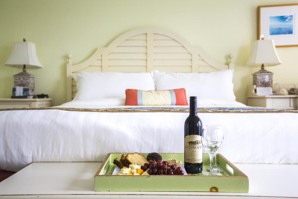 Mansion House Inn Vineyard Haven Bagian luar foto