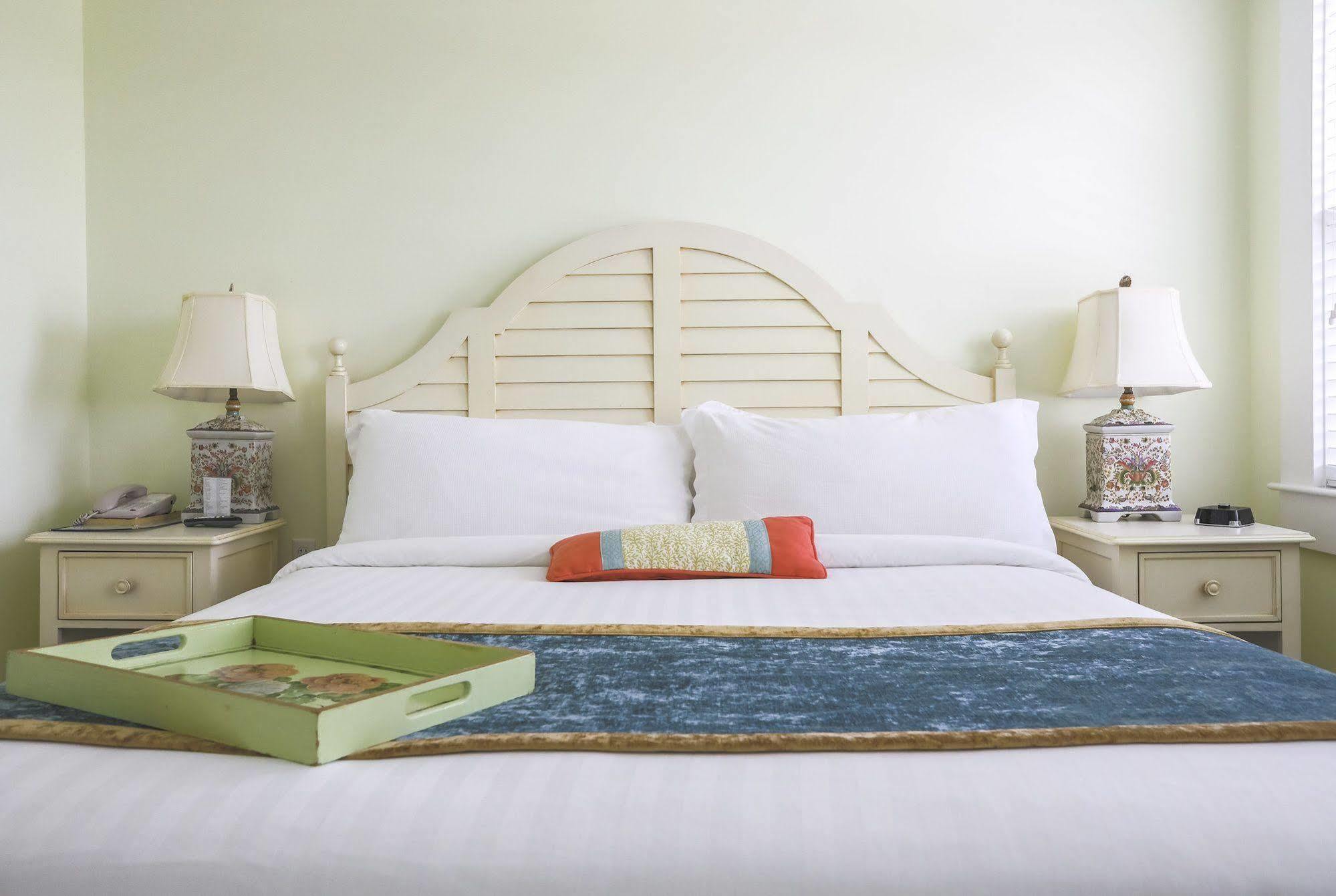 Mansion House Inn Vineyard Haven Bagian luar foto