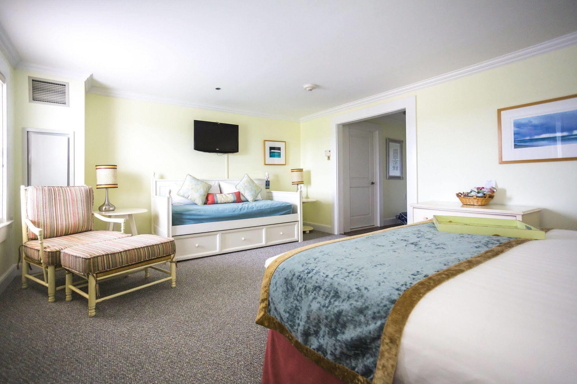 Mansion House Inn Vineyard Haven Bagian luar foto