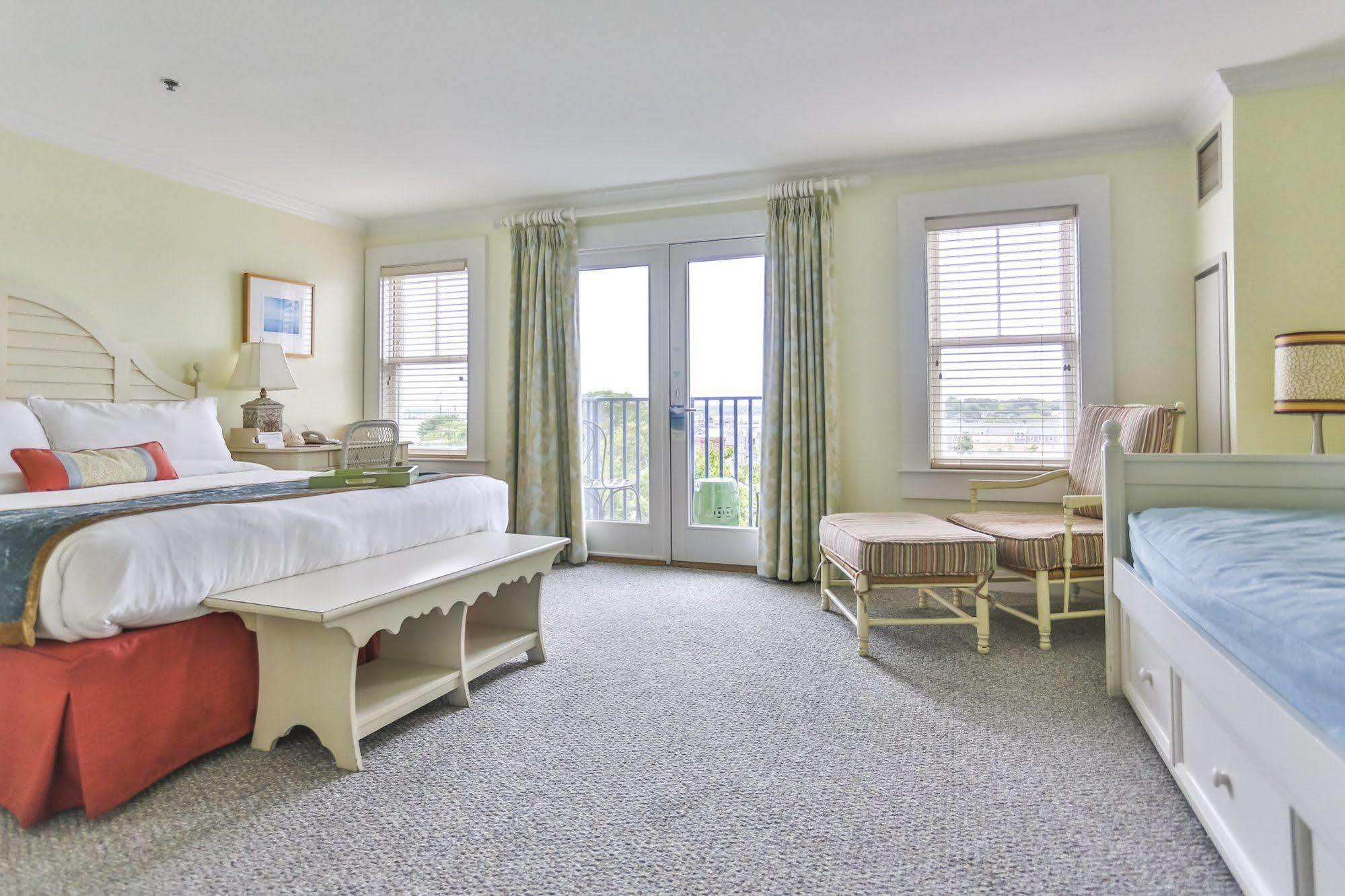 Mansion House Inn Vineyard Haven Bagian luar foto
