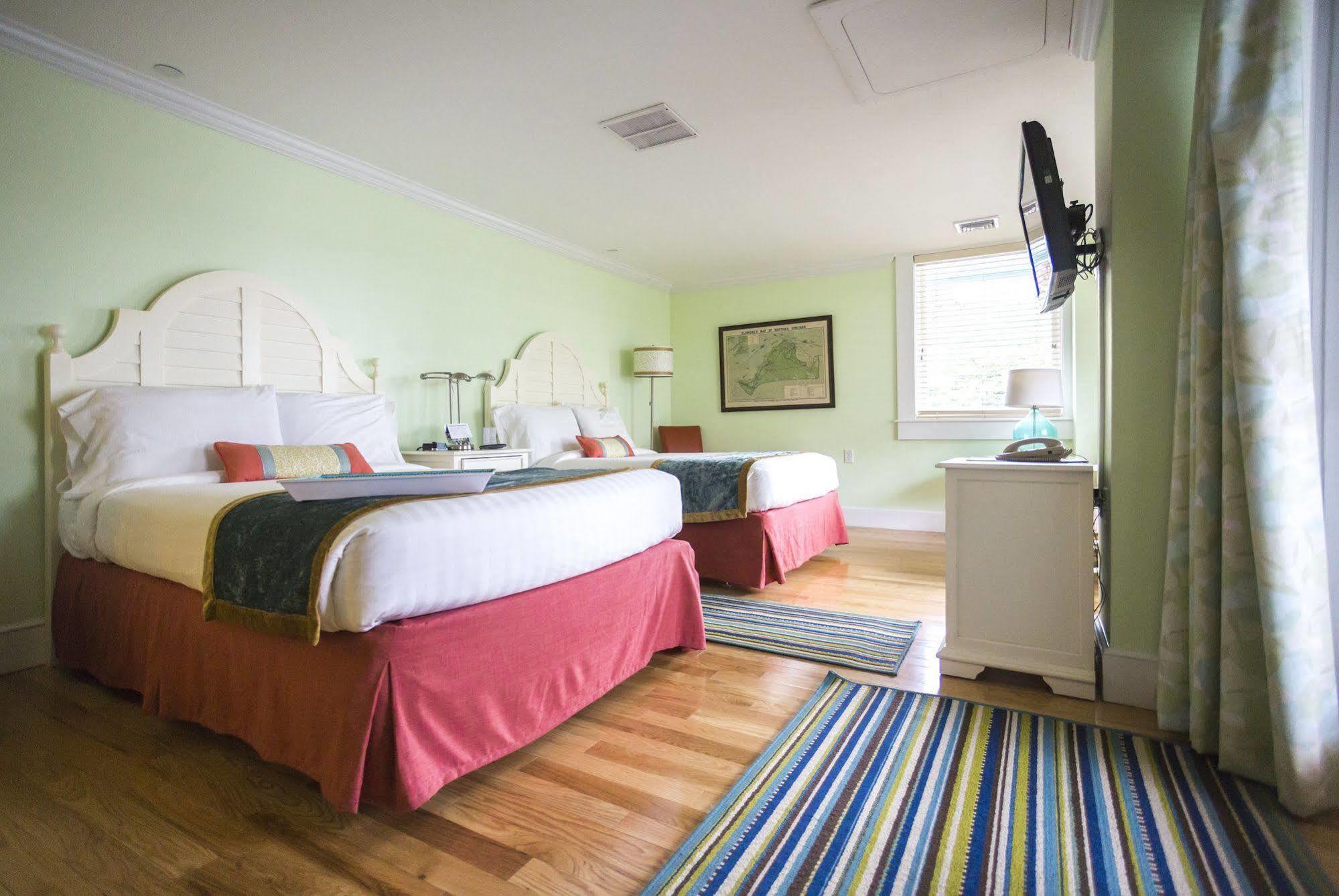 Mansion House Inn Vineyard Haven Bagian luar foto