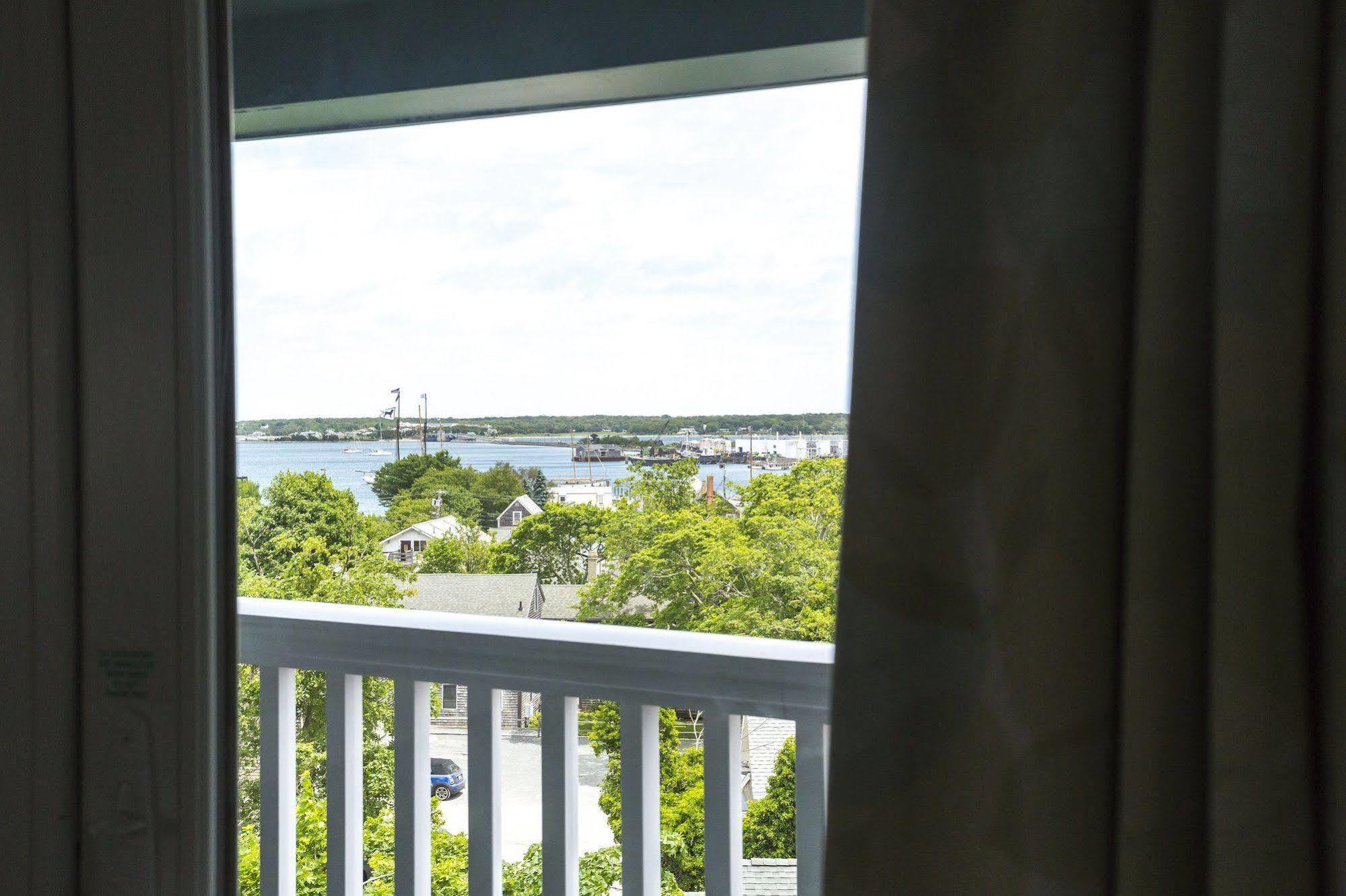 Mansion House Inn Vineyard Haven Bagian luar foto